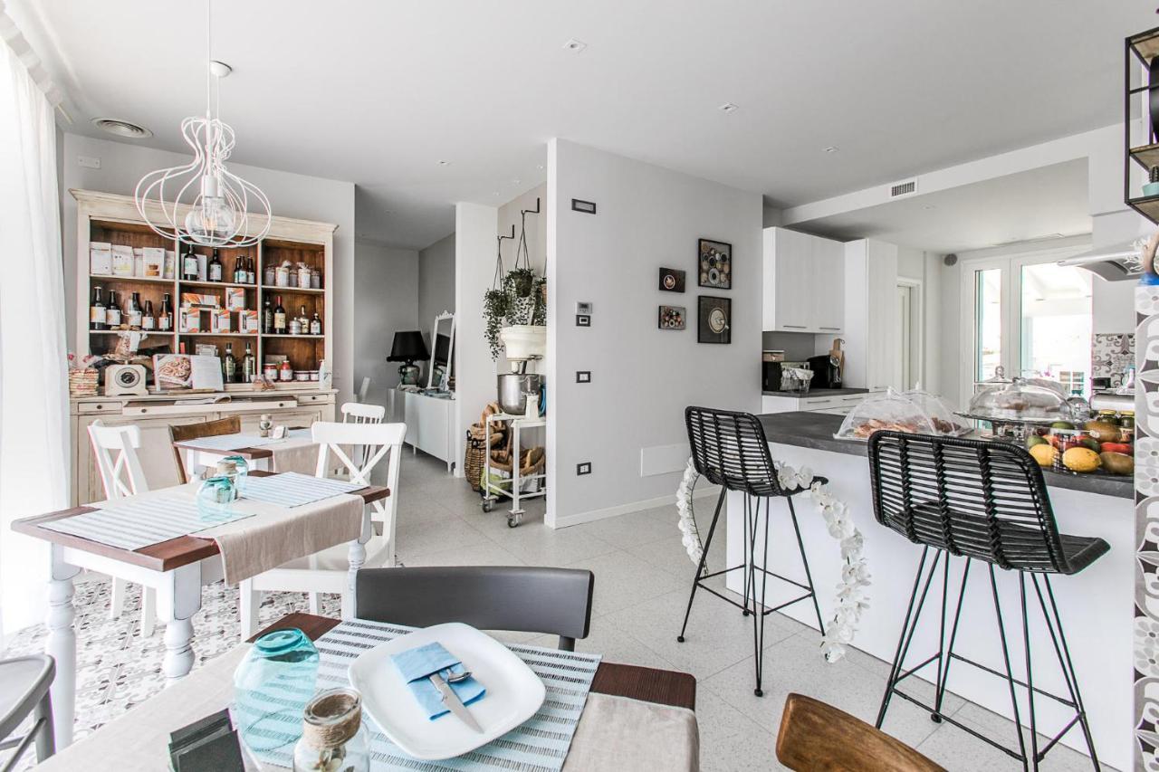 B&B Il Granaio Celeste Porto Viro Exteriör bild