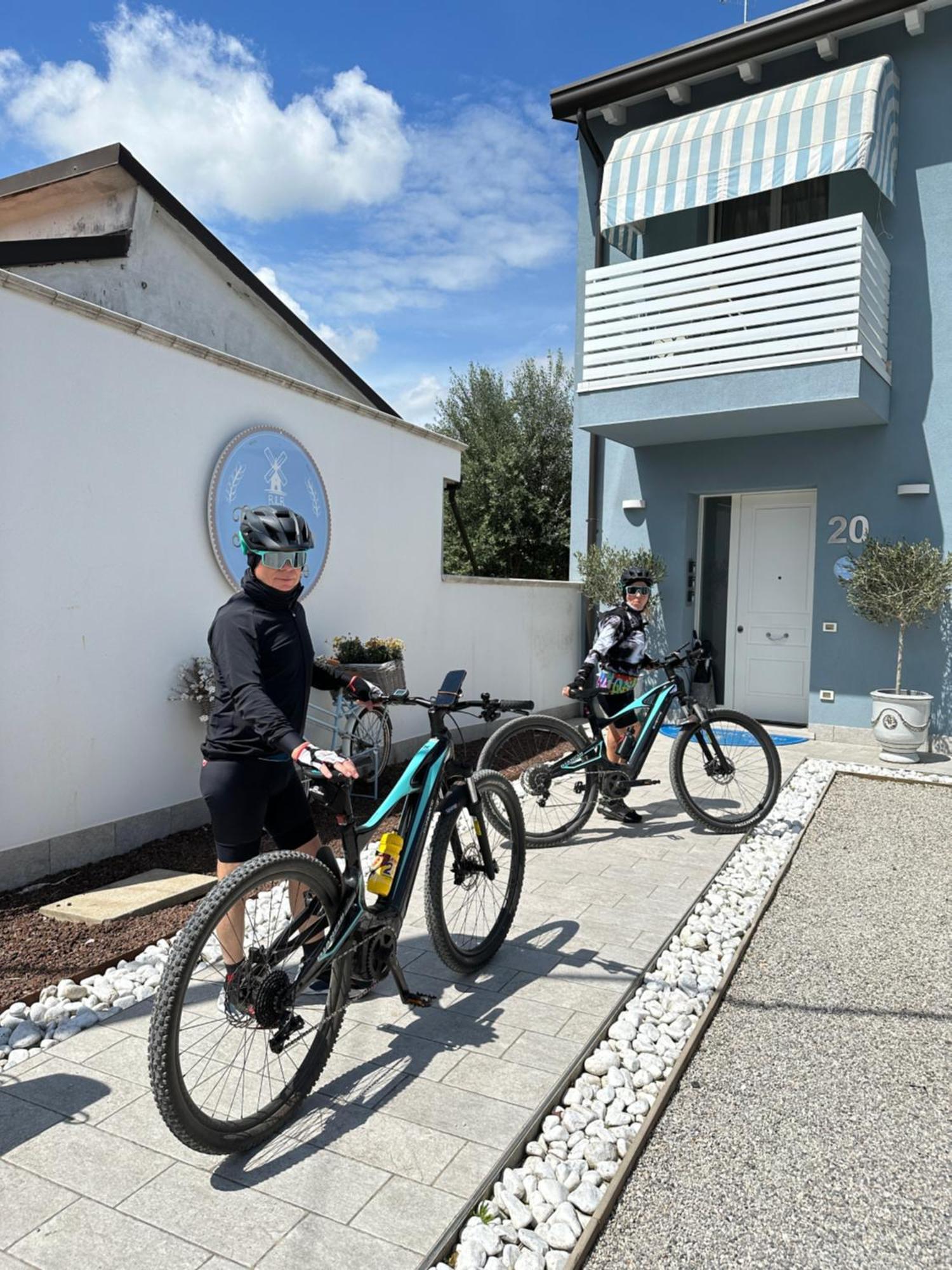 B&B Il Granaio Celeste Porto Viro Exteriör bild